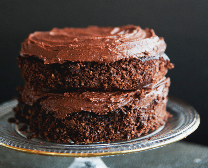 Quick-mix chocolate cake