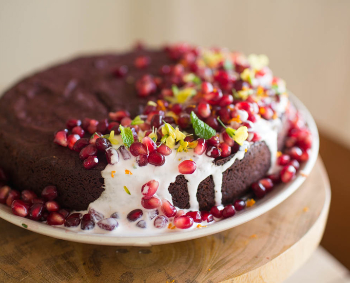 what to do with pomegranate chocolate cake